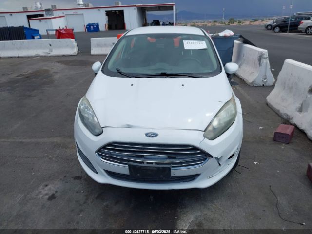 3FADP4EJ8FM141965 Ford FIESTA SE