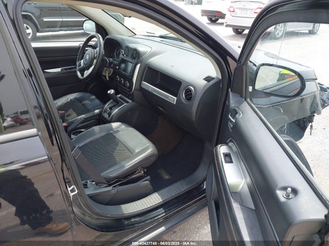 1C4NJDEBXED532781 Jeep Compass Latitude