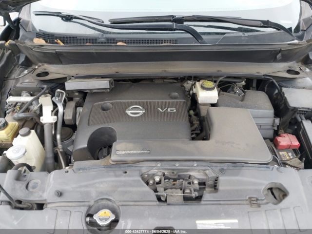 5N1AR2MN2EC669366 Nissan Pathfinder S