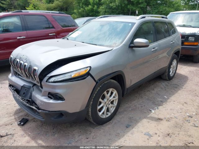 1C4PJMCS6GW357965 Jeep Cherokee Latitude