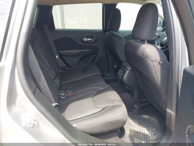1C4PJMCS6GW357965 Jeep Cherokee Latitude