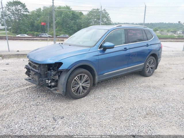 3VV2B7AX2KM057504 Volkswagen Tiguan