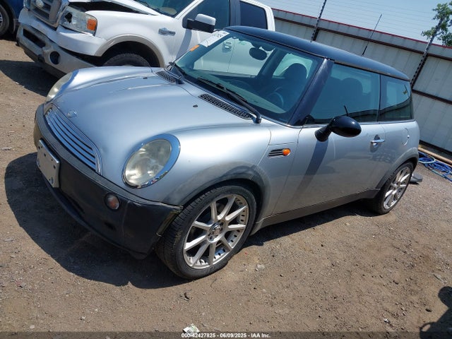 2003 MINI COOPER WMWRC33403TC38853 Photo 1