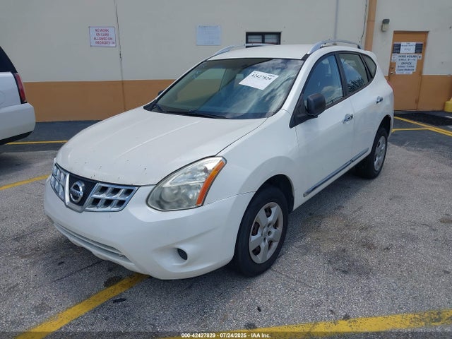 JN8AS5MT1FW153805 Nissan Rogue Select S