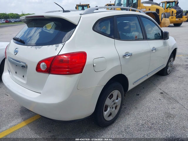 JN8AS5MT1FW153805 Nissan Rogue Select S