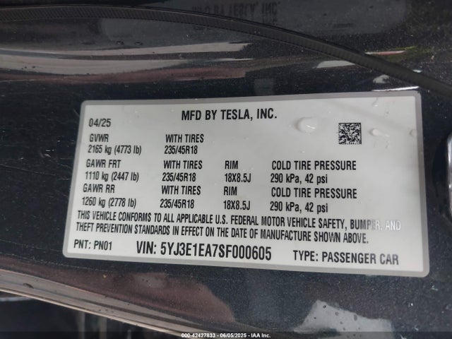 2025 TESLA MODEL 3 5YJ3E1EA7SF000605 Photo 8