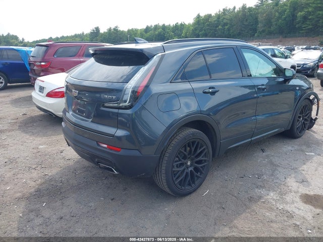 2019 CADILLAC XT4 1GYFZFR45KF202738 Photo 3