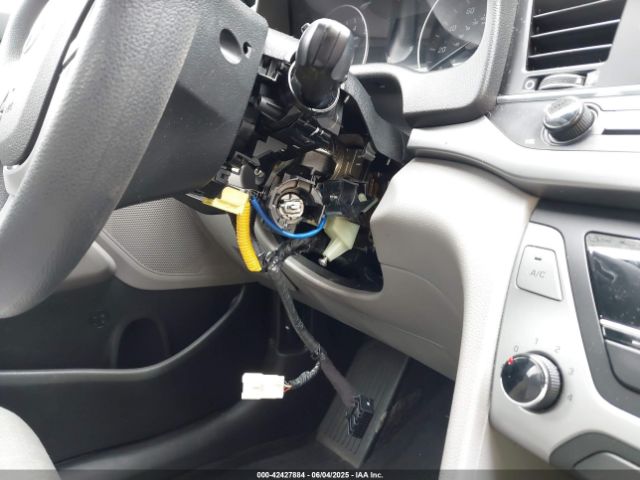 KMHD74LF9HU359044 Hyundai 2017