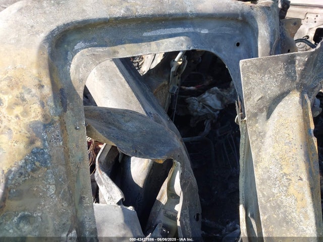 1N6AD0CW9KN722630 Nissan 2019
