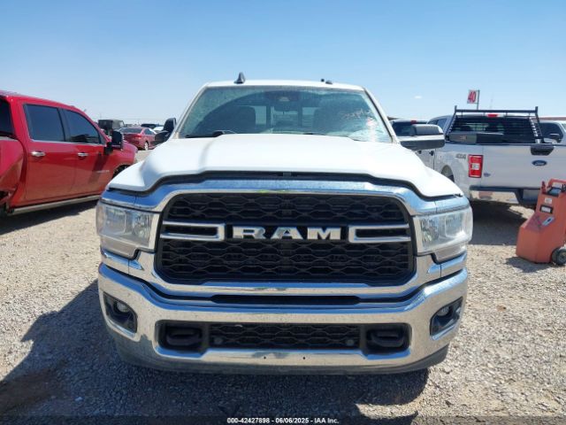 3C6UR5CJ6NG321995 RAM 2500 Tradesman  4x4 6'4 Box