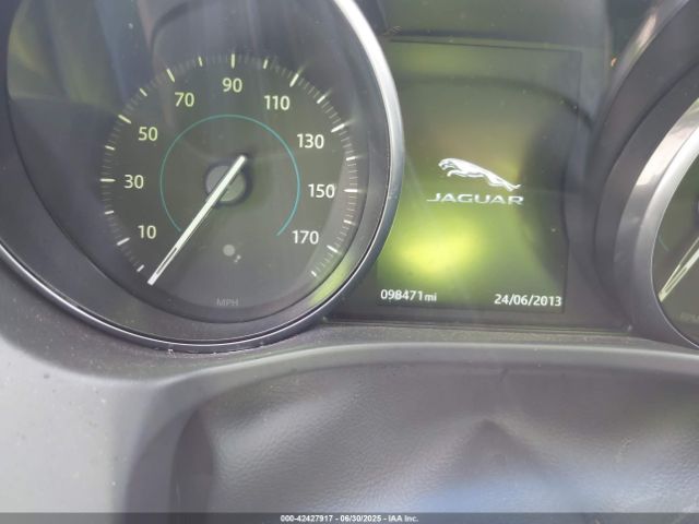 2017 JAGUAR XE SAJAR4BG7HA966350 Photo 6