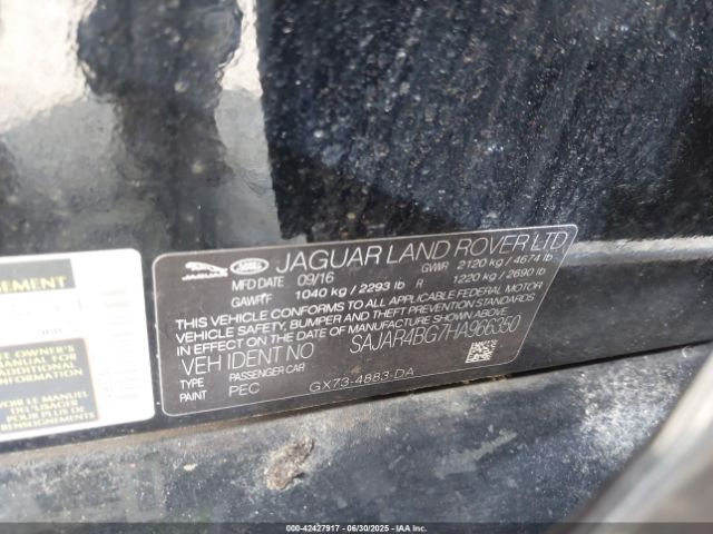 2017 JAGUAR XE SAJAR4BG7HA966350 Photo 8