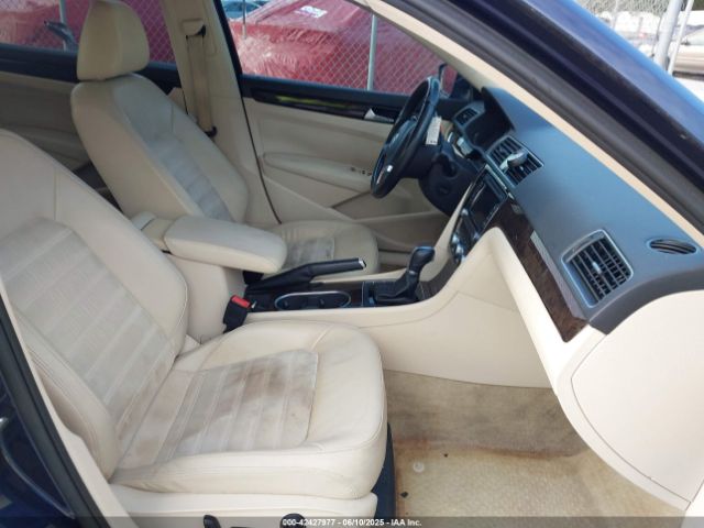 1VWCV7A39FC033227 Volkswagen 2015