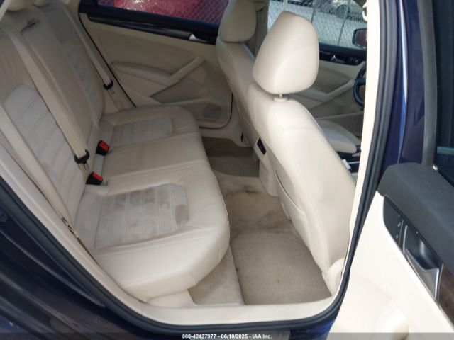 1VWCV7A39FC033227 Volkswagen 2015