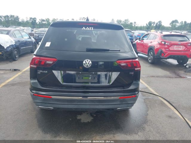 3VV3B7AX7JM076018 Volkswagen Tiguan 2.0t Se/2.0t Sel