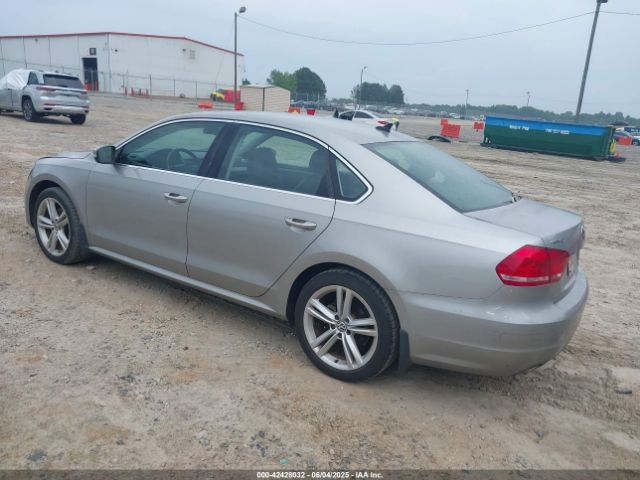 1VWBN7A3XEC055375 Volkswagen Passat 2.0l Tdi Se