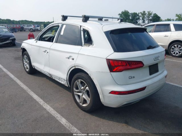 2019 AUDI Q5 WA1ANAFY9K2080165 Photo 2