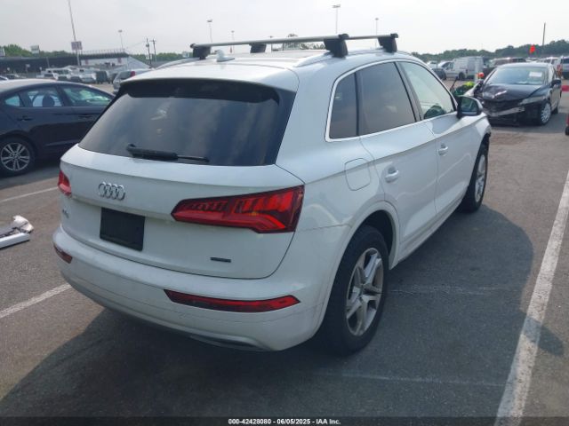 2019 AUDI Q5 WA1ANAFY9K2080165 Photo 3
