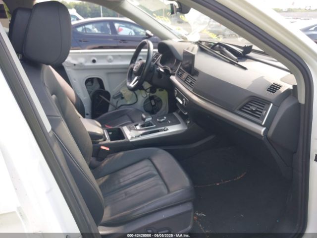 2019 AUDI Q5 WA1ANAFY9K2080165 Photo 4