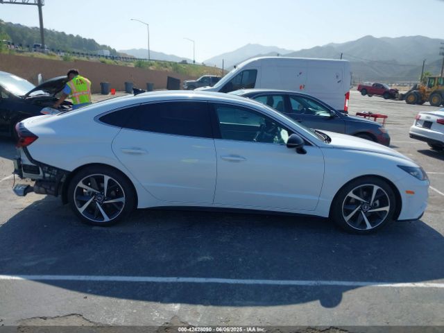 5NPEJ4J26MH132313 Hyundai Sonata Sel Plus