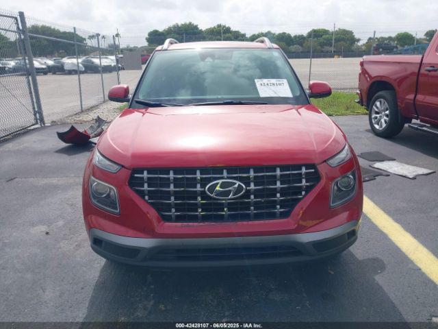 KMHRC8A38MU070653 Hyundai Venue Sel