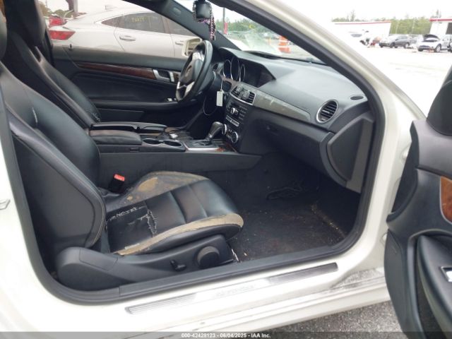 2015 MERCEDES-BENZ C 250 WDDGJ4HB8FG391252 Photo 4