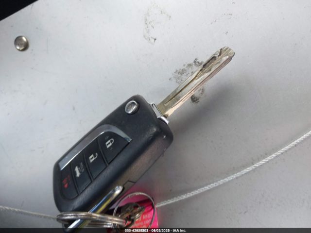 JTDEPRAEXLJ023560 Toyota COROLLA LE