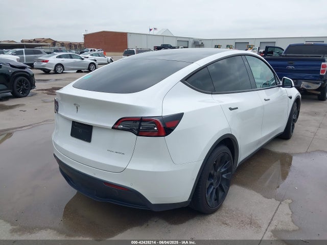2021 TESLA MODEL Y 5YJYGDEE2MF299721 Photo 3