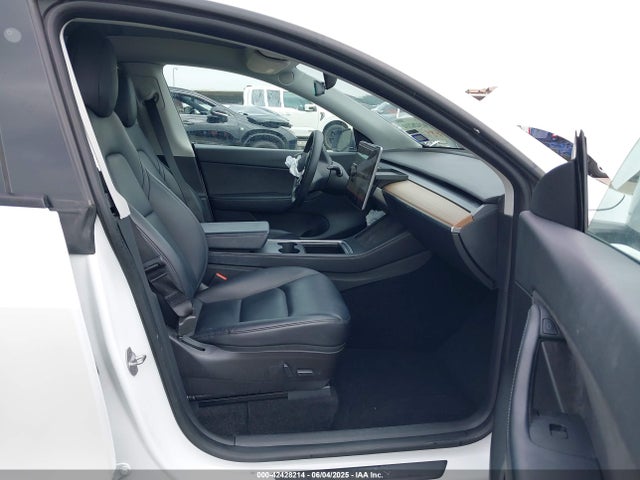 2021 TESLA MODEL Y 5YJYGDEE2MF299721 Photo 4