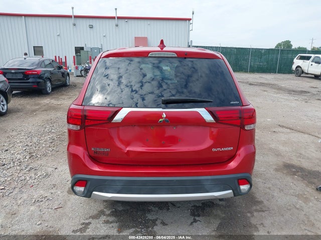 Mitsubishi mivec 2018 JA4AZ3A38JZ057459 Image 17