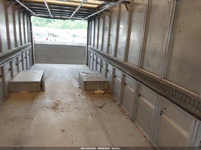 2014 Freightliner Chassis M Line Walk-in Van მანქანა იყიდება აუქციონზე, vin: 4UZAC3DV9ECFW4429, აუქციონის ნომერი: 42428308