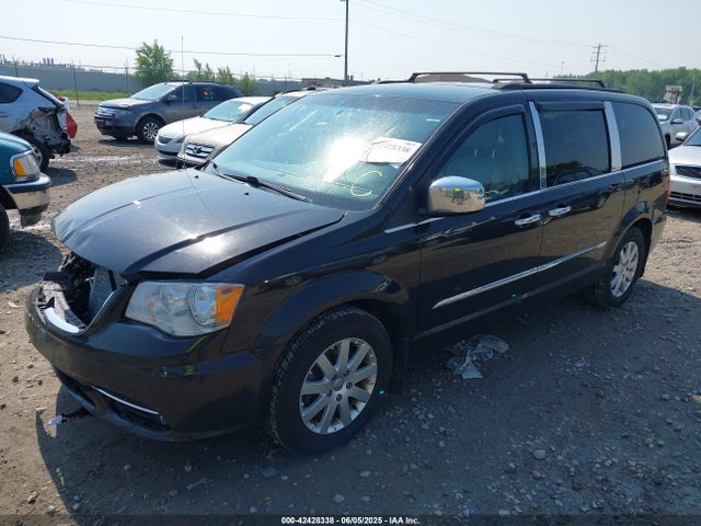 Chrysler 2014 2014 2C4RC1BG6ER453843 Image 2