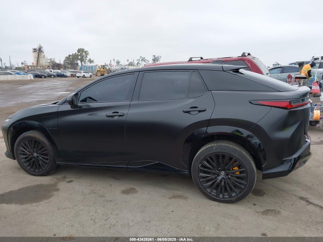 Lexus 2023 2023 JTJAAAAB3PA013463 Image 13