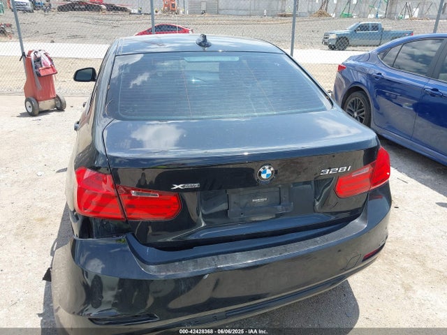 BMW 2015 2015 WBA3A5G5XFNS85209 Image 16