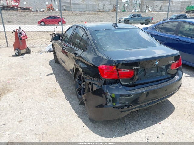 BMW 2015 2015 WBA3A5G5XFNS85209 Image 3