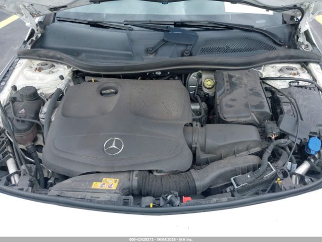 2018 MERCEDES-BENZ CLA 250 WDDSJ4EBXJN676439 Photo 9