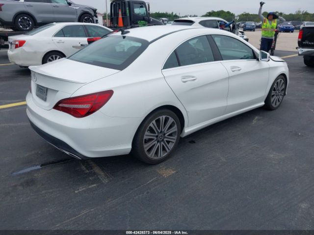 2018 MERCEDES-BENZ CLA 250 WDDSJ4EBXJN676439 Photo 3