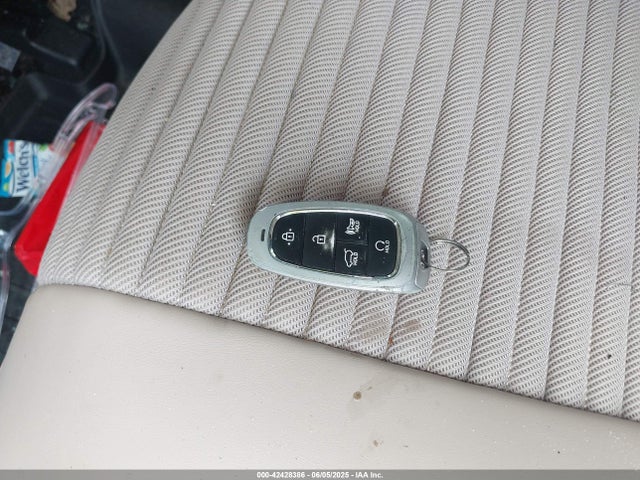 5NMJC3AE3NH057663 Hyundai TUCSON SEL