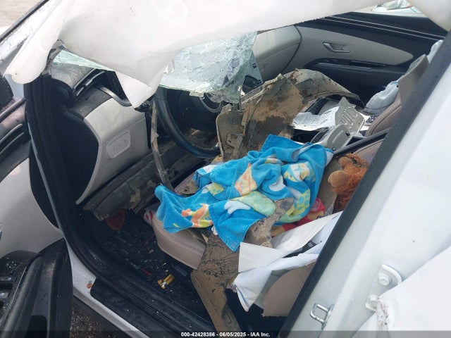 5NMJC3AE3NH057663 Hyundai TUCSON SEL