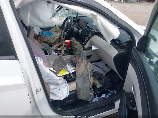 5NMJC3AE3NH057663 Hyundai TUCSON SEL