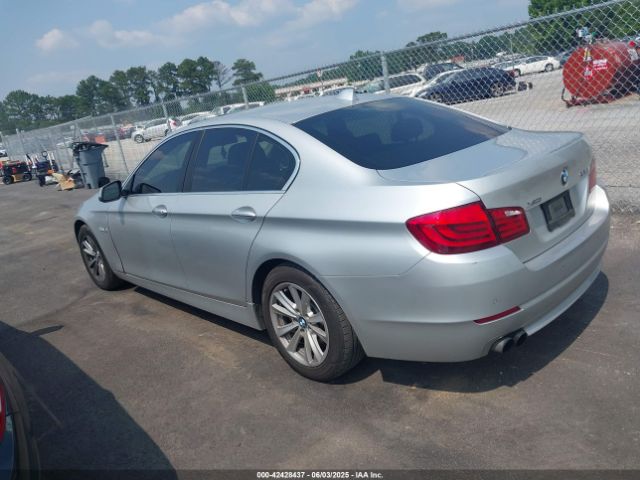 2013 BMW 528I WBAXH5C51DDW16832 Photo 2