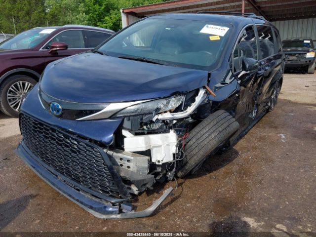 2021 TOYOTA SIENNA 5TDDRKEC9MS045558 Photo 1