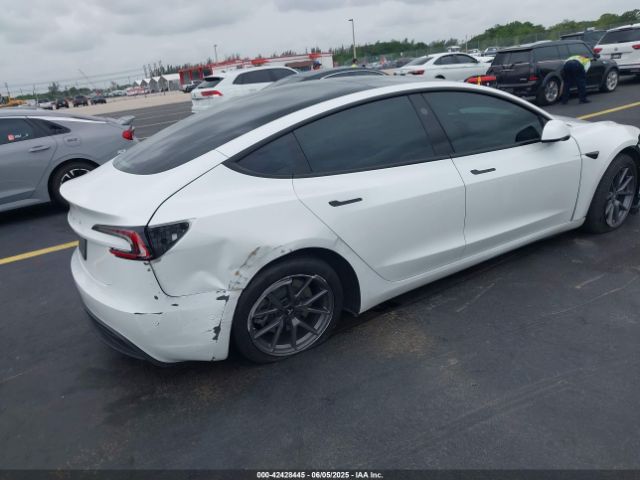 2024 TESLA MODEL 3 5YJ3E1EA5RF725209 Photo 3
