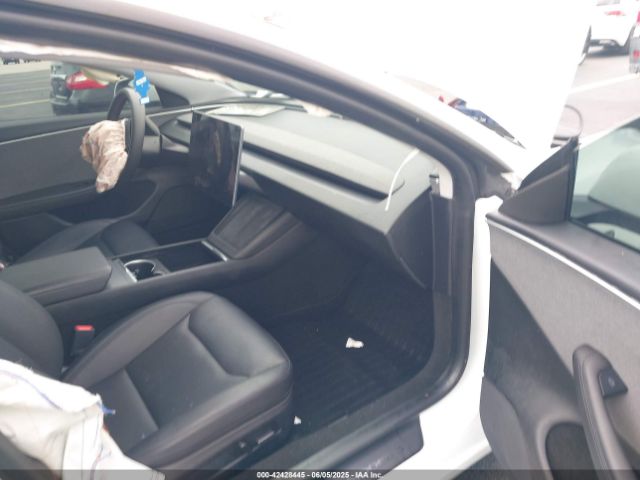 2024 TESLA MODEL 3 5YJ3E1EA5RF725209 Photo 4