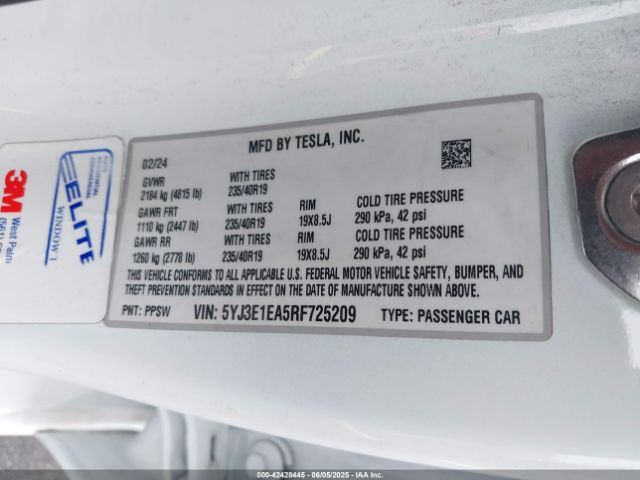 2024 TESLA MODEL 3 5YJ3E1EA5RF725209 Photo 8
