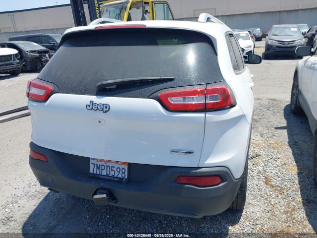 1C4PJLCB4FW782562 Jeep 2015
