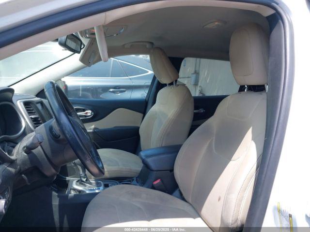 1C4PJLCB4FW782562 Jeep 2015