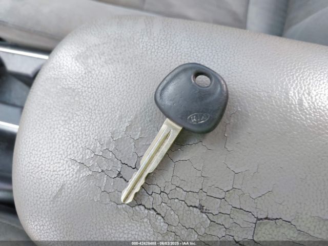 KNAFK4A64F5375008 KIA FORTE LX