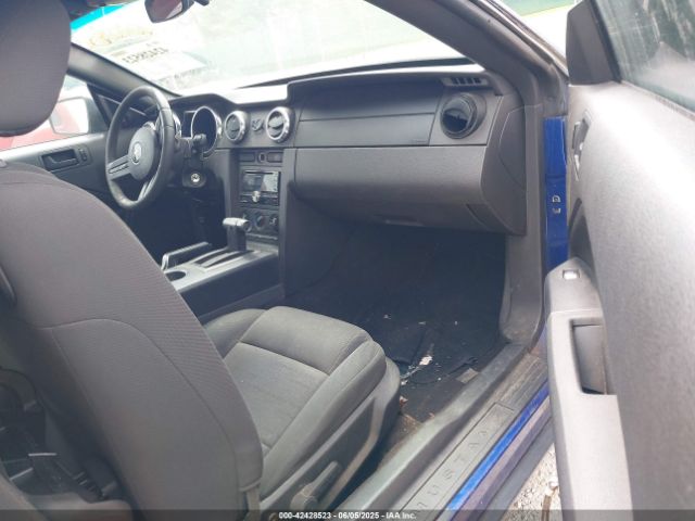 2005 FORD MUSTANG 1ZVFT80N855245440 Photo 4