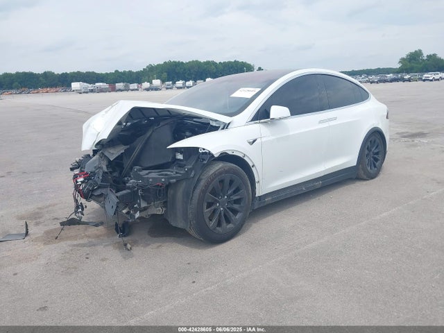 2018 TESLA MODEL X 5YJXCBE22JF139819 Photo 1